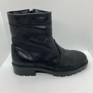 Black Leather Sherpa Lined Lamb’s Wool Boots Side Zipper Made in Canada Size 9E